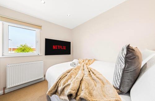 Paisley Casa | Bright & Modern 3-Bed House Next To Glasgow Airport