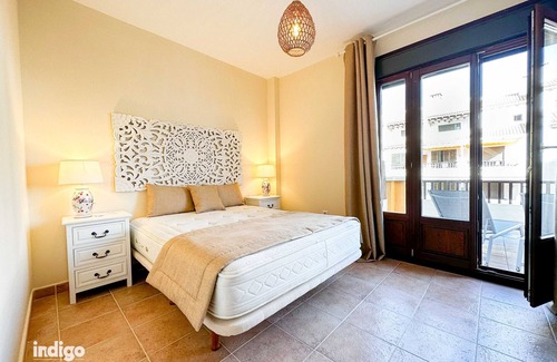 Costa Esuri Apartamento | Bright, Modern, 3 Bedroom, Duple Apartment OHA001