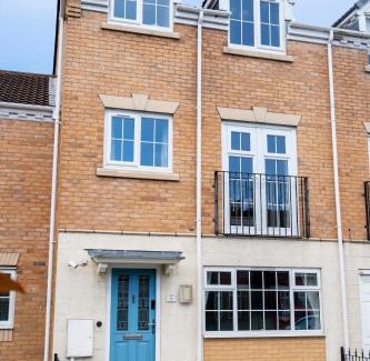 Stafford Apartamento | Bright & modern 4 bedroom townhouse