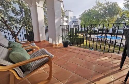 Roldan Apartamento | Bright & Modern Apartment - ER1512LT