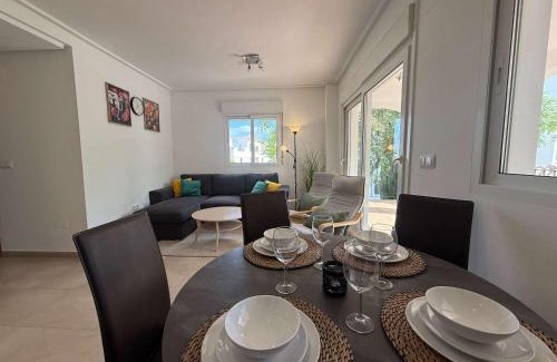 Roldan Apartamento | Bright & Modern Apartment - ER1512LT