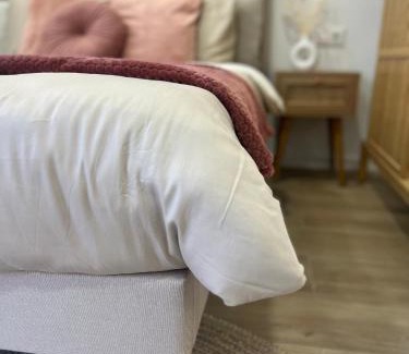 Torrefiel Apartamento | Bright & Modern Apartment - Rose y Maya