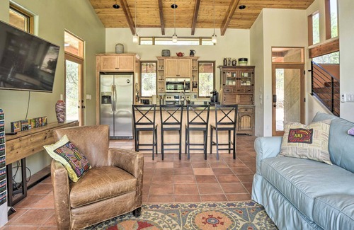 Canoncito Cabaña | Bright & Modern Desert Home 17 Mi to Santa Fe