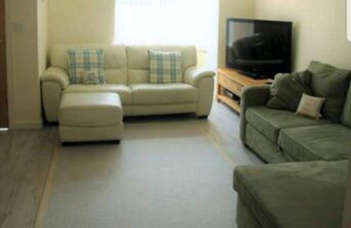 Llanfairfechan Casa | Bright Modern House in North Wales
