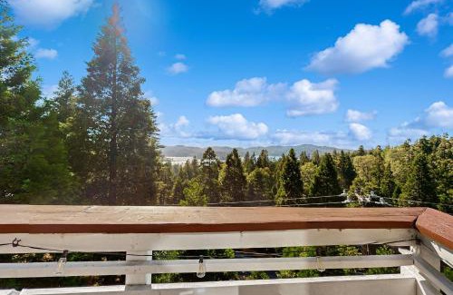Cedar Glen Casa | Bright Moon