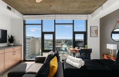 Five Points South Apartamento | Bright n Airy Studio Perfect City Escape 7