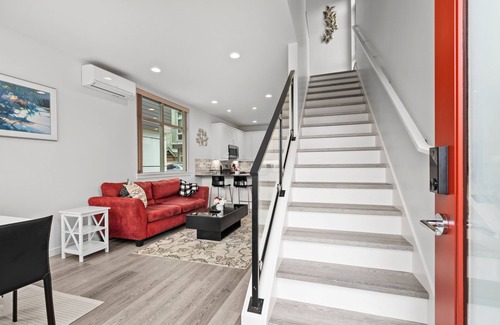 Ballard Casa | Bright New Home in trendy Ballard
