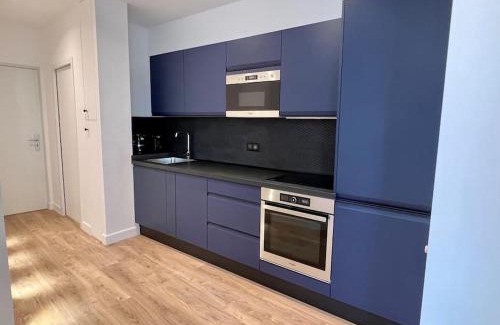 Quartier du Mail Apartamento | Bright newly renovated apt with AC