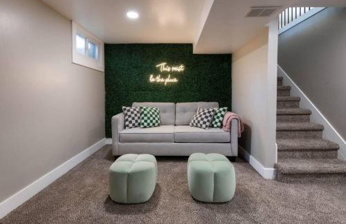 South Westminster Casa | Bright Newly Updated 4BD Denver Retreat W Games