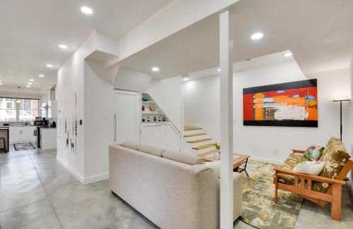 Anderson Casa | Bright Oasis on Lake Hartwell with Boat Dock!