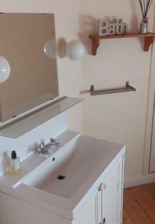 Dundrum Casa | Bright Open Airy Living in Dublin 14