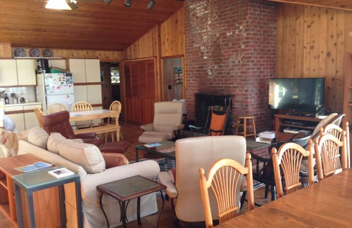 Shorewood Casa | Bright, open waterfront house with gorgeous sunsets and private beach
