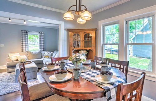 Parma Casa | Bright Parma Home with Outdoor Space Less Than 10 Mi to Dtwn