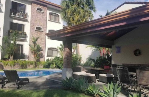 Escazú Apartamento | Bright, Peaceful Escape in Prime Escazú