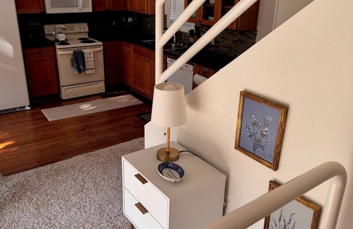 Fort Worth Cabaña | Bright pool house with natural light, 5 min from TCU & the zoo! Great Location!