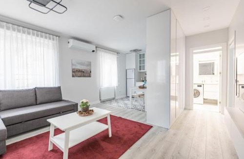 Bebek Apartamento | Bright Private Modern 2bd1bath Bebek Gem! #247