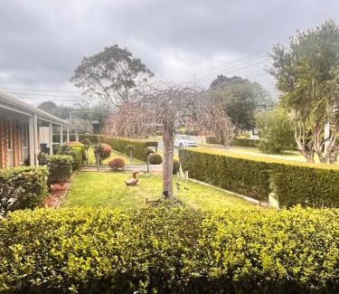 Knoxfield Villa | Bright & Quiet 1BR with Courtyard