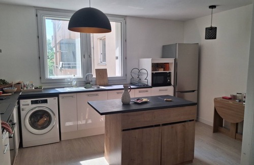 Pont des Demoiselles-Montaudran-La Terrasse Apartamento | Bright, quiet apartment close to public transport direct to town center