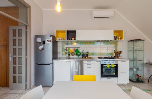 Vittorio Emanuele Apartamento | Bright Rooftop by Napoliapartments