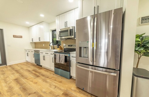 Okeechobee Casa | Bright & Roomy Okeechobee Stay w/Workspace