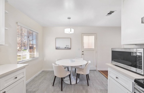 West San Jose Casa | Bright Sanctuary on Klamath #42333