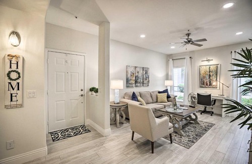 North Scottsdale Apartamento | Bright Scottsdale Condo with Patio 8 Mi to Old Town