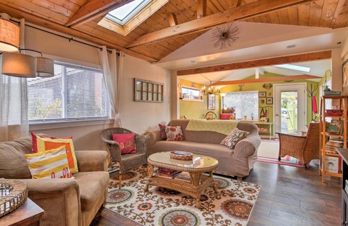 Snohomish Apartamento | Bright Snohomish Studio Steps to Centennial Trail!