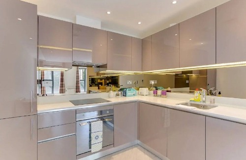 Tower Hamlets Apartamento | Bright & Spacious 1BD Apartment in Zone 2 - Close to the Tube Station