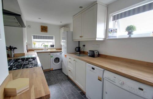 Markfield Apartamento | Bright spacious 1bed flat, with off-road parking!