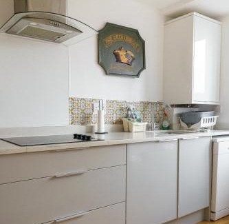 Bonnington Apartamento | Bright Spacious 2 Bedroom Apartment in Stockbridge