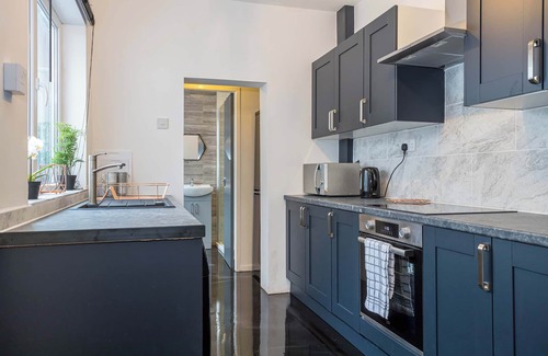 St Helens Casa | Modern & Stylish 2 Bedroom House in St Helens