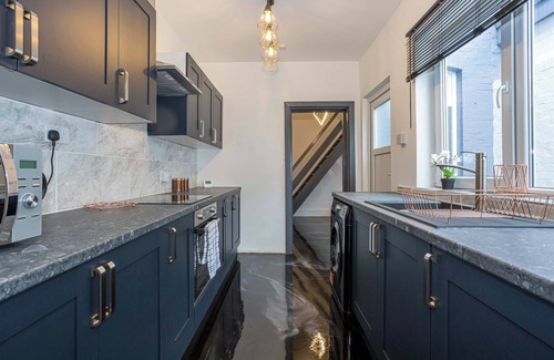 St Helens Casa | Modern & Stylish 2 Bedroom House in St Helens
