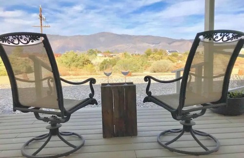 Lone Pine Casa | Bright, Spacious and sparkling clean 3 bed 2 bath