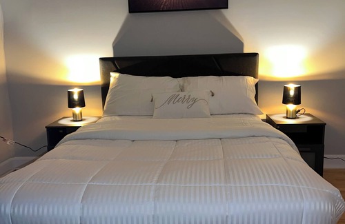 De Lorimier Apartamento | Bright,spacious Apt, Fully Equipped, W/balcony, and Air Conditioning