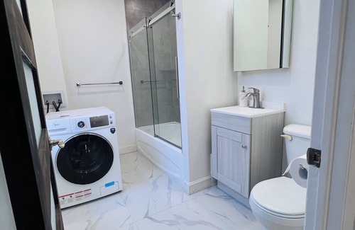 De Lorimier Apartamento | Bright,spacious Apt, Fully Equipped, W/balcony, and Air Conditioning