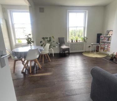Brixton Hill Apartamento | Bright, Spacious, Charming & Fully Equipped Victorian Flat in Quiet Brixton