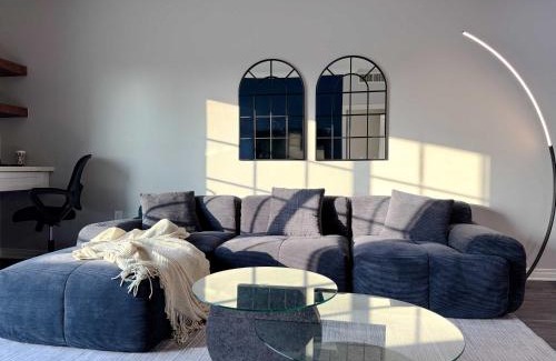 Miracle Mile Apartamento | Bright & Spacious in Iconic LA Neighborhood Free parking - 10mins to Cedars