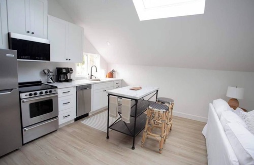 Loma Portal Casa | Bright, Spacious, King Bed, Family Friendly