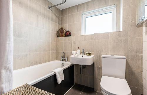 St. Dunstan's Apartamento | Bright Stepney Green Nest