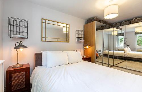 St. Dunstan's Apartamento | Bright Stepney Green Nest