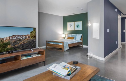 City West Apartamento | Bright Studio Downtown, Gym, near Wilshire, by Blueground