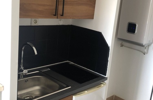 Costieres Apartamento | Bright studio