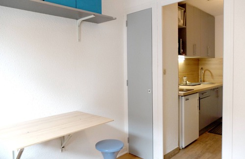 Les Almes Apartamento | Estudio luminoso cerca de las pistas con WIFI