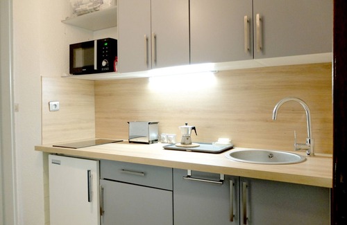 Les Almes Apartamento | Estudio luminoso cerca de las pistas con WIFI