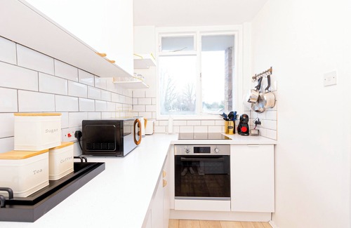 East Putney Apartamento | Bright Studio w balcony, Putney, 5min tube