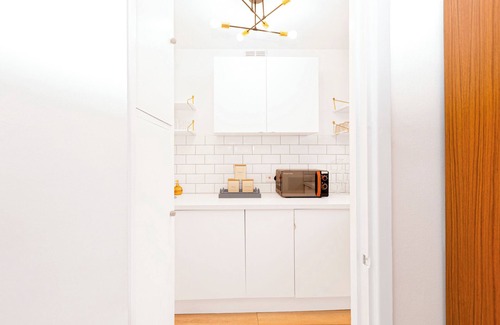 East Putney Apartamento | Bright Studio w balcony, Putney, 5min tube