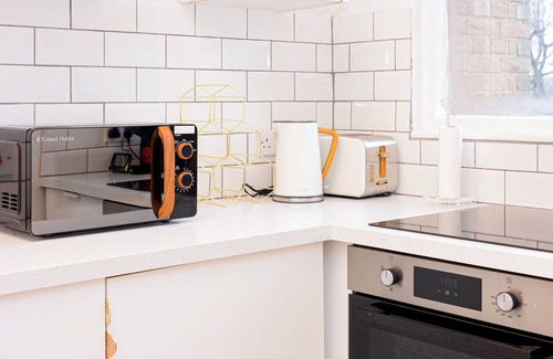 East Putney Apartamento | Bright Studio w balcony, Putney, 5min tube