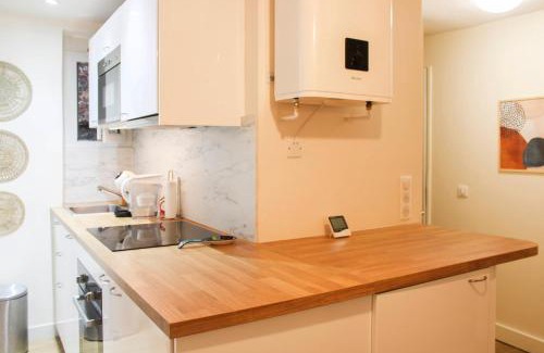 19th Arrondissement Apartamento | bright studio with balcony quiet location