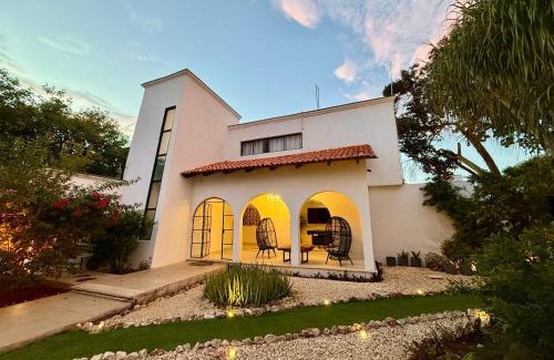 Colonia Campestre Casa | Bright Studio with Shared Pool Access