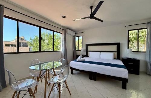 Colonia Campestre Casa | Bright Studio with Shared Pool Access
